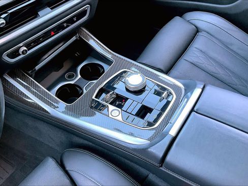 Used 2023 BMW X7 M60i w/ Executive Package image 15