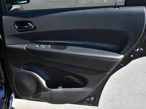 Used 2025 Dodge Durango GT AWD/4WD image 46