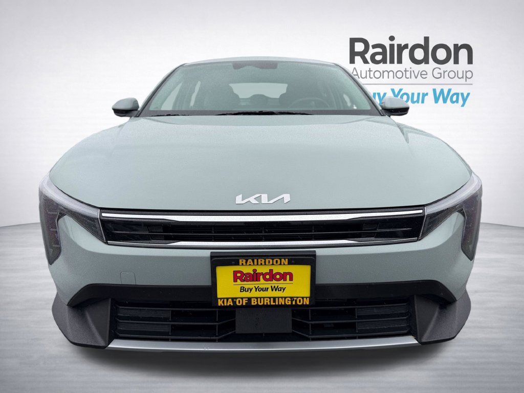 Certified 2025 Kia K4 EX FWD image 2