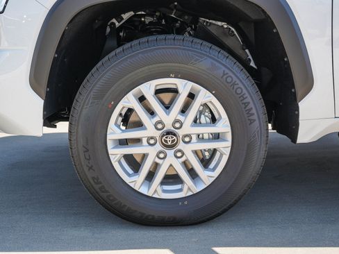New 2026 Toyota Tundra SR5 AWD/4WD image 12