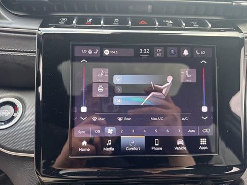 Used 2023 Jeep Grand Cherokee Altitude image 21