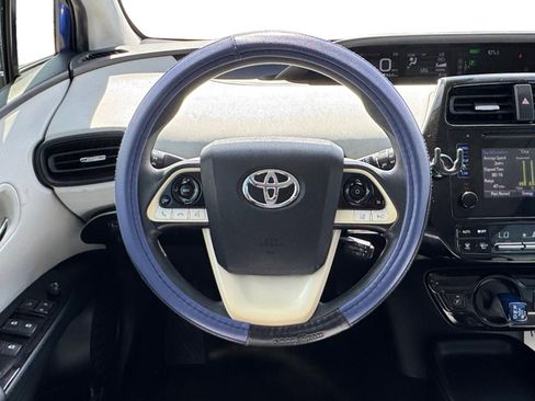 Used 2017 Toyota Prius Two w/ Carpet Mat Package FWD image 13