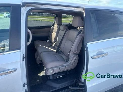 Used 2021 Honda Odyssey EX image 9