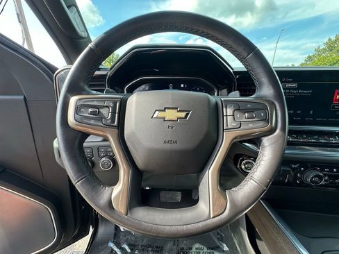 Used 2023 Chevrolet Silverado 1500 High Country w/ High Country Premium Package image 19