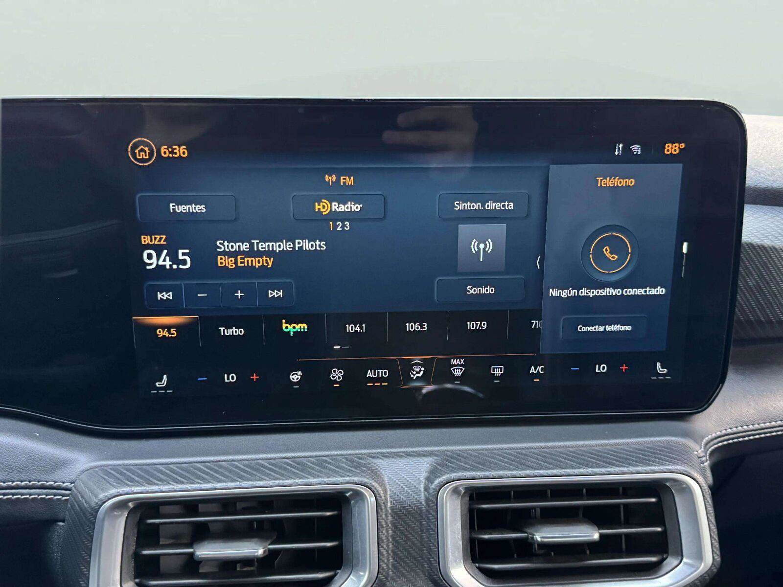 Used 2025 Ford Mustang Premium RWD image 29