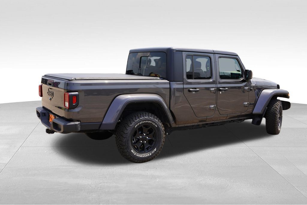 Used 2022 Jeep Gladiator Sport AWD/4WD image 4
