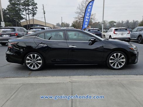 Used 2023 Nissan Maxima Platinum w/ Sport Mat Group image 6