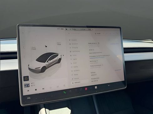 Used 2025 Tesla Model 3 Long Range AWD/4WD image 16