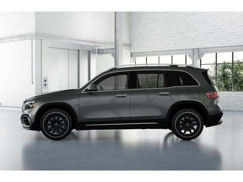 New 2026 Mercedes-Benz GLB 35 AMG 4MATIC image 35