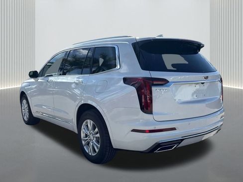 New 2025 Cadillac XT6 Luxury image 7
