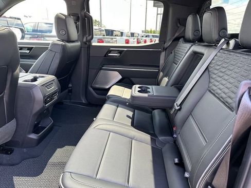 New 2025 GMC Sierra EV Denali image 21