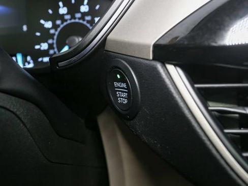 Used 2020 Ford Escape SEL AWD/4WD image 30