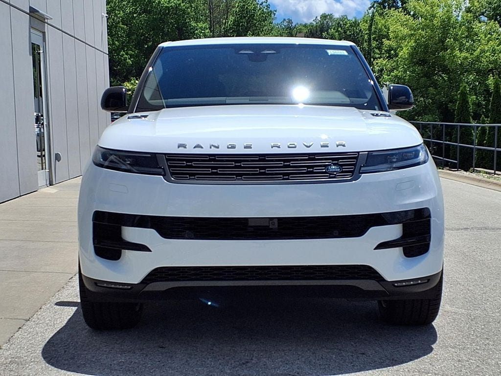 New 2026 Land Rover Range Rover Sport SE AWD/4WD image 2
