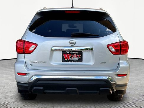 Used 2018 Nissan Pathfinder S AWD/4WD image 5