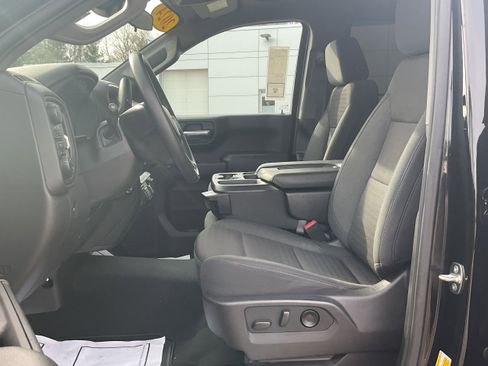 Certified 2024 Chevrolet Silverado 1500 Custom Trail Boss w/ LPO, Dark Essentials Package image 7