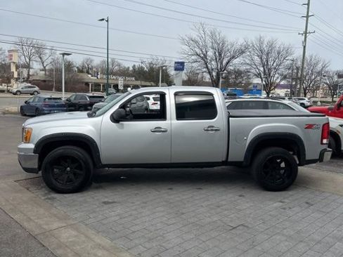 Used 2010 GMC Sierra 1500 SLE image 8
