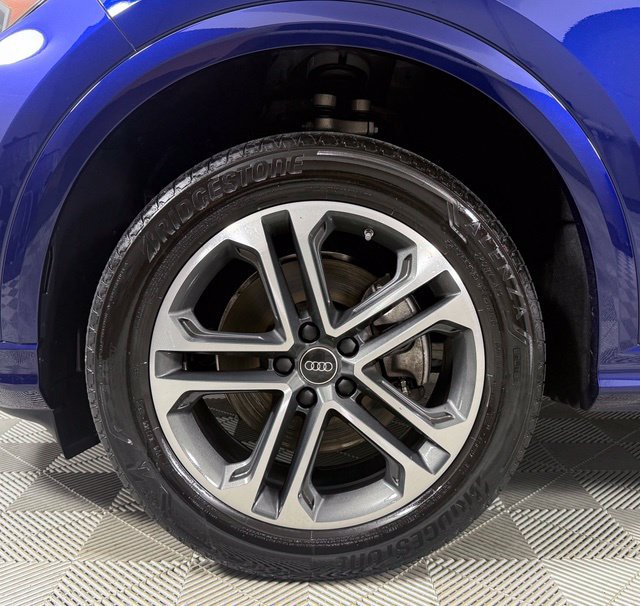 Certified 2025 Audi Q5 Premium w/ Premium Plus AWD/4WD image 10