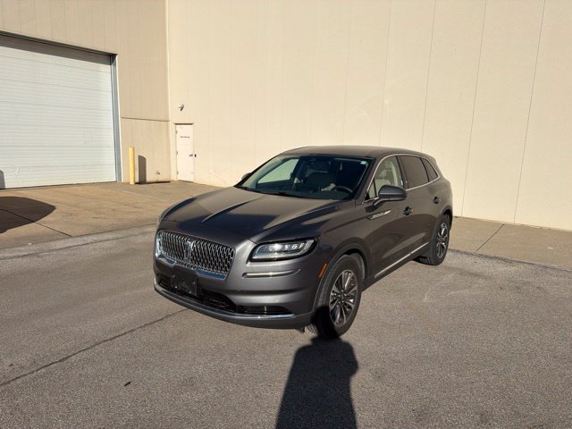 Used 2023 Lincoln Nautilus FWD w/ Premium Package image 11
