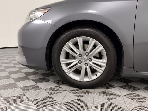 Used 2015 Lexus ES 350 w/ Premium Package FWD image 13