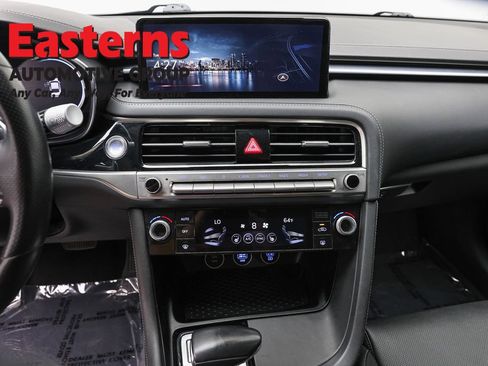 Used 2025 Genesis G70 2.5T RWD image 12