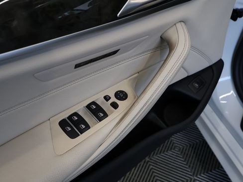 Used 2023 BMW 540i w/ M Sport Package RWD image 15