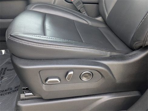 Used 2025 GMC Yukon Denali image 20