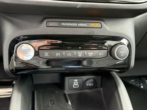 Used 2024 Ford Escape ST-Line Elite w/ Premium Technology Package image 28