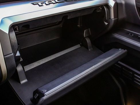 Used 2024 Toyota Tacoma SR5 image 18