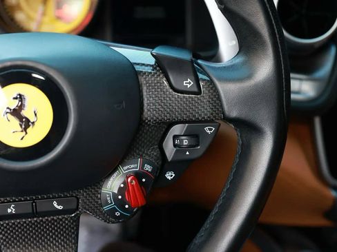 Used 2019 Ferrari GTC4Lusso T image 35