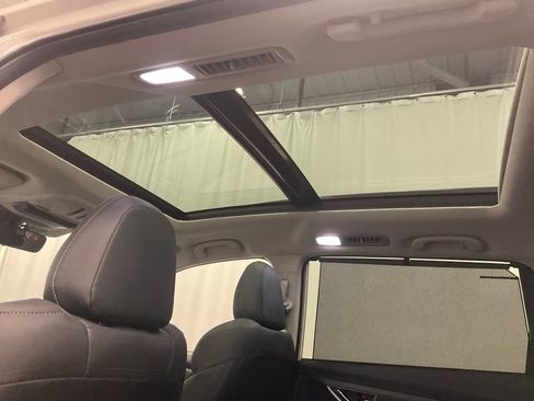 New 2026 Subaru Ascent Limited AWD/4WD image 36