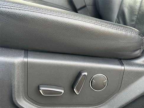 Used 2019 Ford Expedition XLT w/ Equipment Group 202A image 14