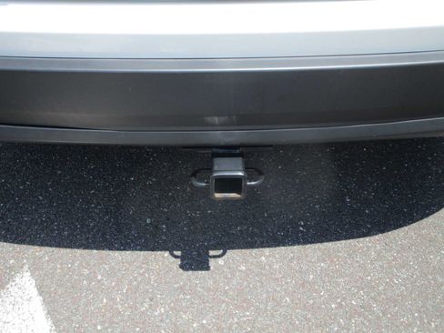 Used 2019 Toyota Highlander XLE AWD/4WD image 7