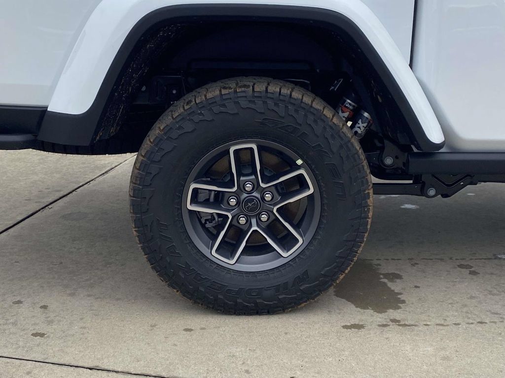 New 2026 Jeep Gladiator Mojave AWD/4WD image 7