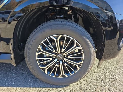 New 2026 Nissan Armada Platinum image 12