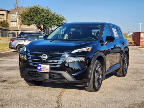 New 2026 Nissan Rogue SV image 2