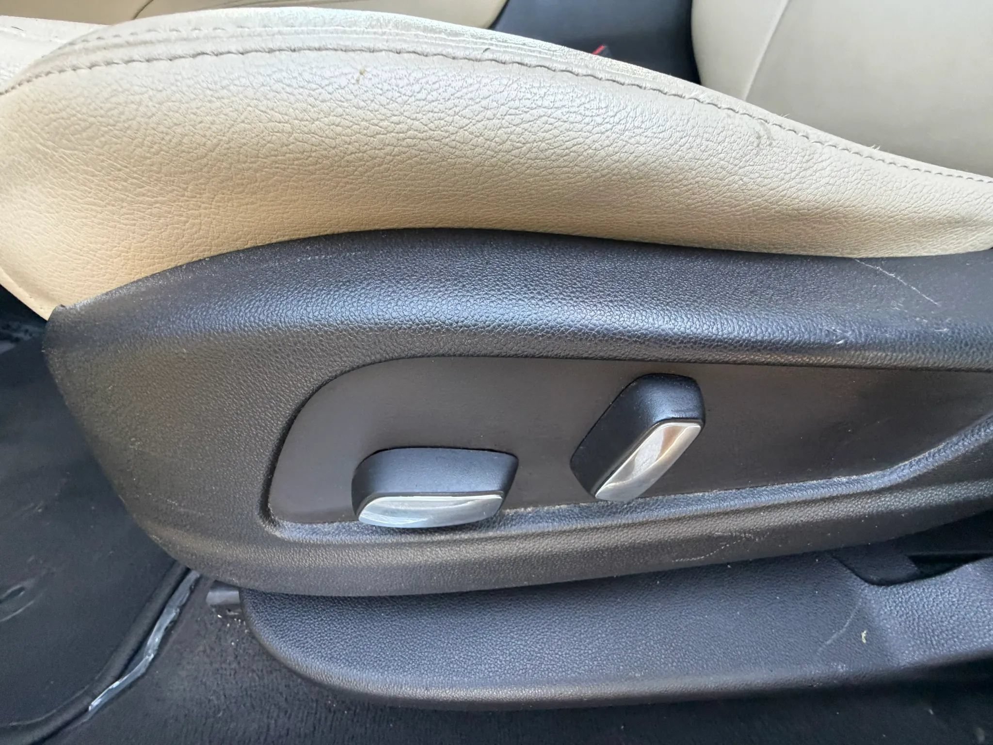 Used 2017 Cadillac XT5 FWD image 20