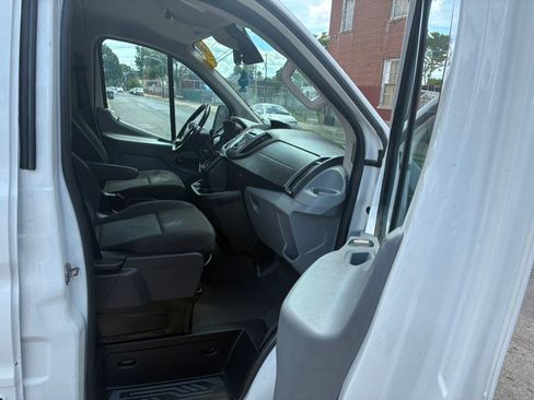 Used 2017 Ford Transit 350 XLT RWD image 11