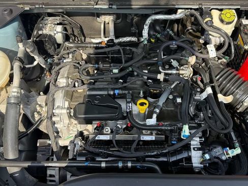 Used 2022 Ford Bronco Sport Outer Banks w/ Tech Package AWD/4WD image 19