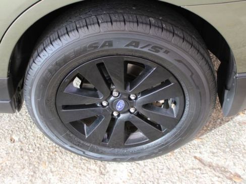 Used 2018 Subaru Outback 2.5i Premium image 17