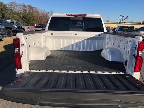 Used 2024 Chevrolet Silverado 1500 LTZ w/ Technology Package image 9