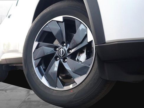 New 2026 Nissan Rogue SV w/ SV Premium Package image 3