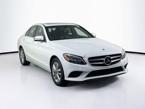 Used 2019 Mercedes-Benz C 300 4MATIC Sedan image 3