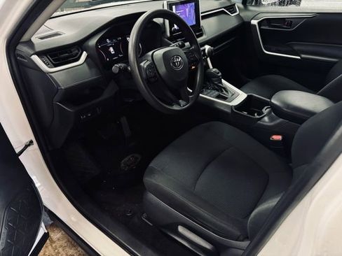 Used 2024 Toyota RAV4 LE image 15