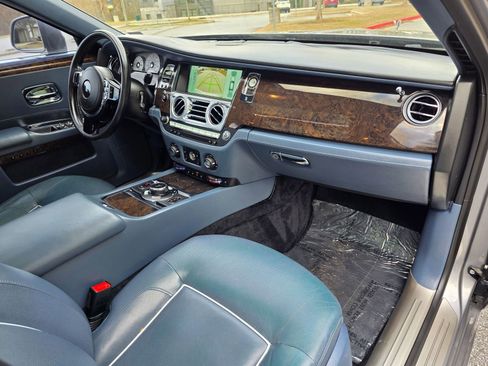 Used 2014 Rolls-Royce Ghost Sedan 4D image 35
