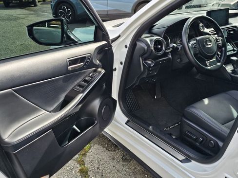 Used 2023 Lexus IS 300 AWD w/ Premium Package image 18