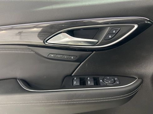 Used 2022 Buick Envision Essence w/ Sport Touring Package image 20