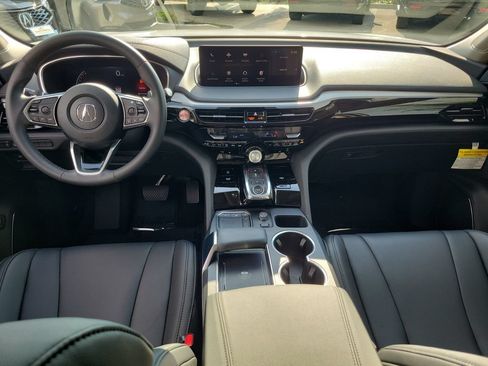 Certified 2024 Acura MDX FWD image 3