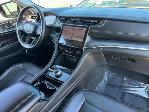 Used 2022 Jeep Grand Cherokee L Limited image 21