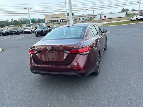 Used 2025 Nissan Sentra SV FWD image 10