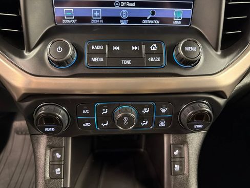 Used 2018 GMC Acadia Denali w/ Technology Package AWD/4WD image 13